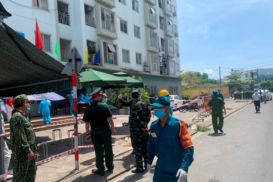 Giãn cách Trung tâm Hành chính Đà Nẵng vì có F1 liên quan bar New Phương Đông