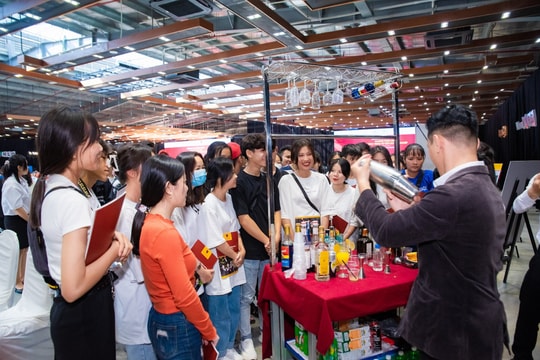 NovaGroup tiếp nhận hơn 120 sinh viên Nova College đến thực tập