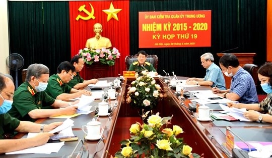 UBKT Quân ủy Trung ương bỏ phiếu đề nghị thi hành kỷ luật về Đảng và kỷ luật quân đội