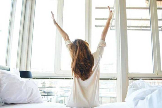 8 thói quen xấu khi thức dậy vào buổi sáng khiến vóc dáng xấu đi và dễ ốm nhưng nhiều người vẫn mắc phải