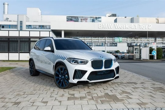 BMW X5 chạy bằng khí hydro sẽ được ra mắt vào năm 2022