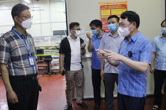 Bắc Giang: Phê bình lãnh đạo BQLKCN, Sở Y tế, UBND huyện chậm trễ, lúng túng trong chống dịch