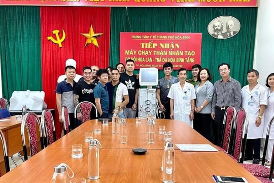 Đấu giá hoa lan đột biến được gần 18 tỷ gây quỹ phòng, chống dịch Covid-19
