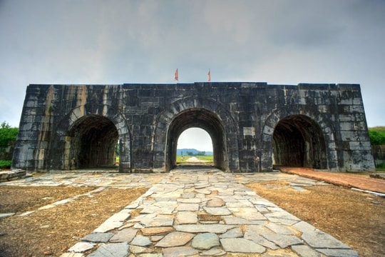 Thành Nhà Hồ tạm thời đóng cửa do Covid-19
