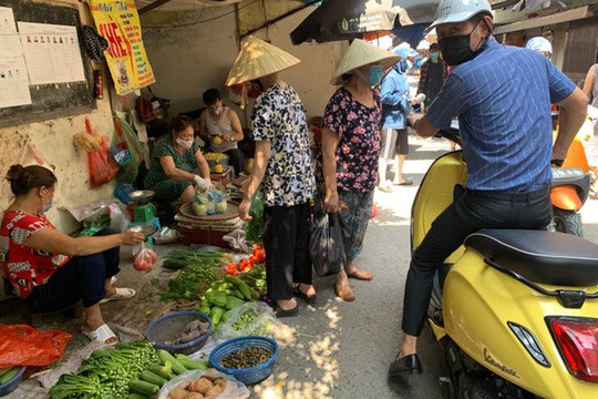 Hà Nội: Dừng hoạt động quán bia hơi, giải tỏa chợ cóc, chợ tạm