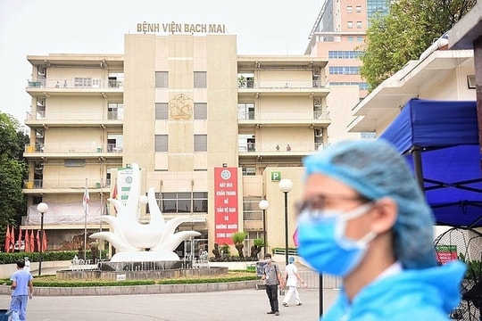 Bệnh viện Bạch Mai cách ly 19 nhân viên y tế tiếp xúc ca Covid-19