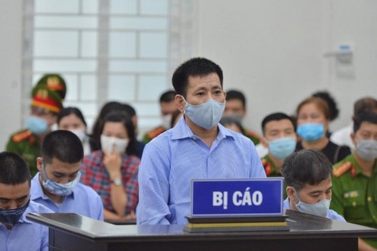 Tạm hoãn phiên toà xét xử các bị cáo trong vụ bảo kê logo “xe vua”