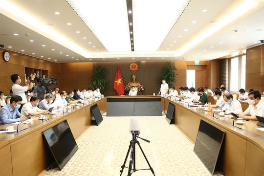 Phòng chống dịch COVID-19: Xử lý nghiêm người không đeo khẩu trang, đóng cửa các doanh nghiệp không bảo đảm an toàn