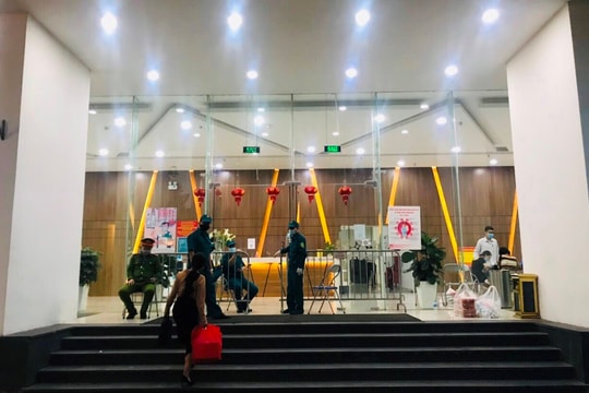 Hà Nội phong tỏa tầng 8 tòa nhà Center Point