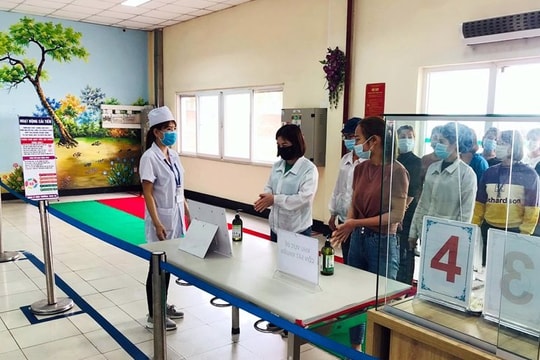 Vĩnh Phúc: Triển khai, vận động xã hội hóa trong xét nghiệm COVID-19