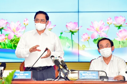 Thủ tướng: Những việc TPHCM làm tốt hơn Chính phủ, thì sẵn sàng giao cho thành phố