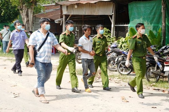 Con trai nghi sát hại cha, chôn xác trong nhà
