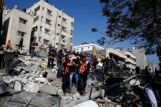Israel không kích dữ dội thành phố Gaza, đã có 42 người thiệt mạng