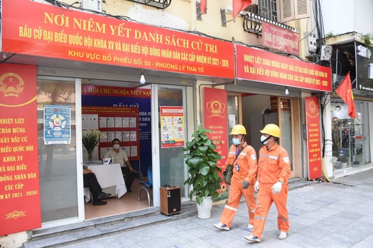EVNHANOI huy động mọi nguồn lực bảo đảm cung cấp điện an toàn, liên tục và ổn định
tại tất cả điểm bỏ phiếu bầu cử ĐBQH khóa XV và HĐND các cấp