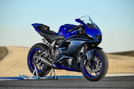 Yamaha chính thức ra mắt sportbike YZF-R7