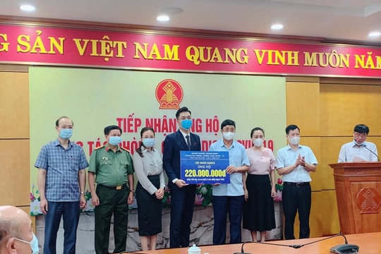 Danko Group ủng hộ công tác phòng chống dịch Covid-19 tại các địa phương