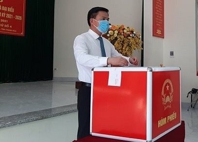 Hàng triệu cử tri Thanh Hóa tuân thủ nghiêm phòng dịch Covid-19 khi đi bầu cử