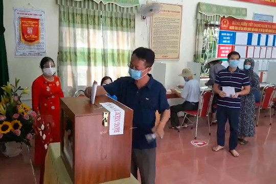 Bầu cử ở tâm dịch Bắc Giang