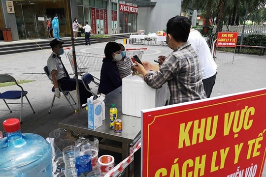 Hai gia đình tại Hà Nội nghi mắc Covid-19