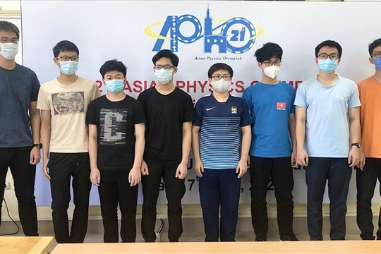 Học sinh Việt Nam đạt điểm cao nhất Olympic Vật lý châu Á - Thái Bình Dương 2021