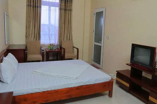 Đi nhà nghỉ với bồ, chồng thuê hẳn 2 phòng để đề phòng, nhưng phản ứng của vợ mới khiến dân tình ngả mũ