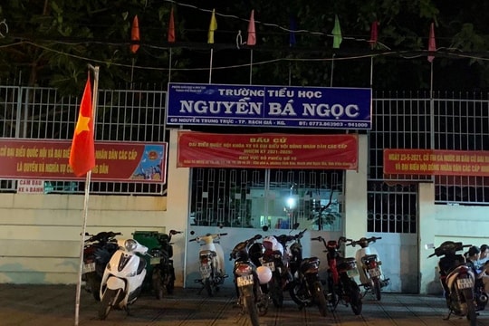 Khởi tố Hiệu trưởng tham ô tài sản