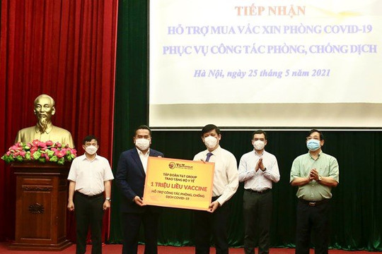 T&T Group trao tặng 1 triệu liều vaccine phòng COVID-19