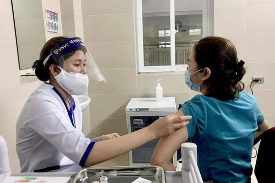 Tiêm vaccine phòng COVID-19 không phải là miễn nhiễm