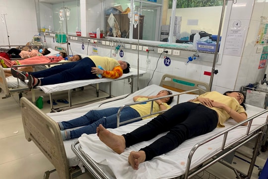 Khoảng 100 công nhân ở Bình Dương bị ngộ độc khí gas