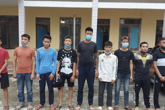 Vác dao đi chém người vì ăn trộm xoài bị ném đá