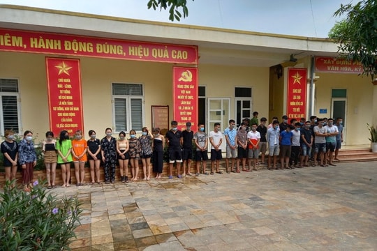 Tạm giữ 6 đối tượng trong vụ "bay lắc" giữa tâm dịch Covid-19

