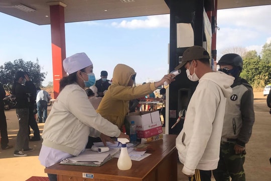 Để lọt F1, một chốt kiểm dịch ở Kon Tum bị yêu cầu kiểm điểm