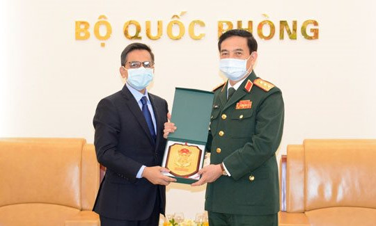 Thượng tướng Phan Văn Giang tiếp Đại sứ Ấn Độ và Hàn Quốc