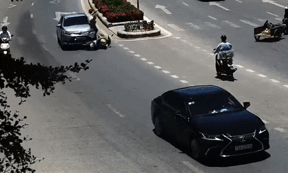 Sang đường bất cẩn, người đàn ông bị ô tô đâm hất tung lên không trung