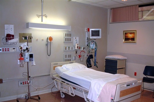 Sau Bắc Giang, Sun Group hỗ trợ Bắc Ninh 50 tỷ lắp đặt Trung tâm Hồi sức tích cực