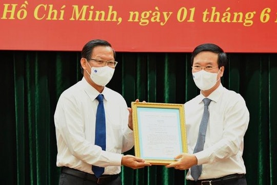 Bộ Chính trị điều động tân Phó Bí thư Thường trực Thành ủy cho TPHCM