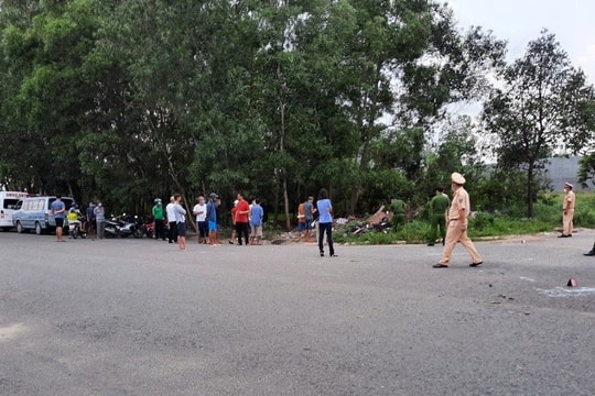 Phát hiện 2 nam thanh niên tử vong trong bụi cây