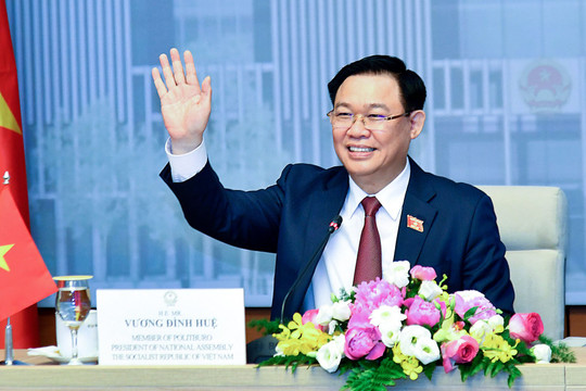 Chủ tịch Quốc hội Vương Đình Huệ hội đàm với Chủ tịch Quốc hội Campuchia