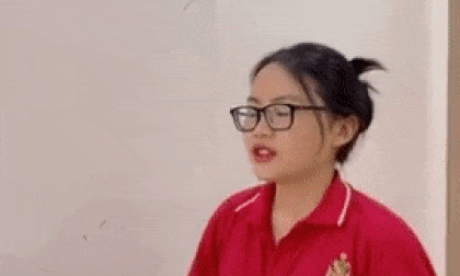 Phương Mỹ Chi có màn đối đạp cực chất khi được thầy giáo hỏi chuyện toàn điểm 9,10