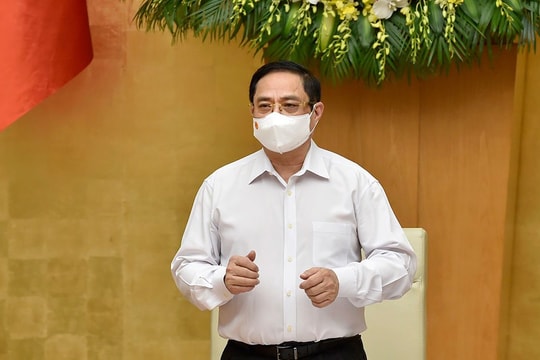 Thủ tướng: Một số người đứng đầu đơn vị, địa phương chưa quyết liệt, gương mẫu