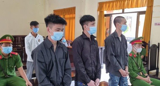 Nhóm đối tượng chém tử vong con nợ chia nhau hơn 36 năm tù