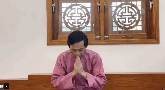NS Hoài Linh đăng clip chính thức xin lỗi về lùm xùm từ thiện trong thời gian qua