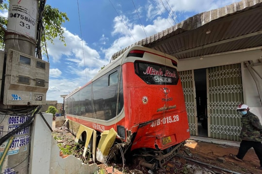 Tai nạn liên hoàn trên đường Hồ Chí Minh, 9 người thương vong