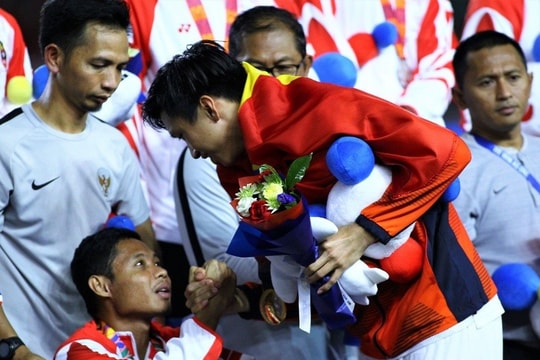 Văn Hậu – Evan Dimas: Lần tái ngộ đầy lương duyên