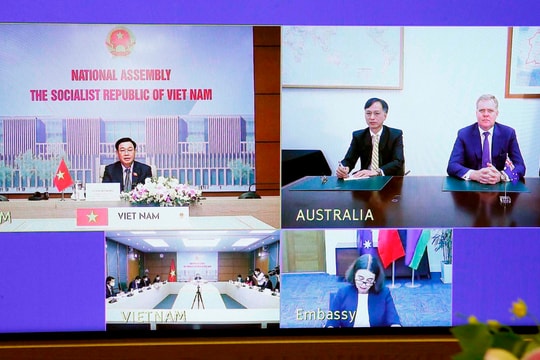 Chủ tịch Quốc hội Vương Đình Huệ hội đàm với Chủ tịch Hạ Viện Australia