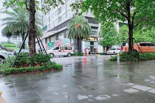 Người phụ nữ rơi từ tầng 18 tòa chung cư Park 8 Times City tử vong
