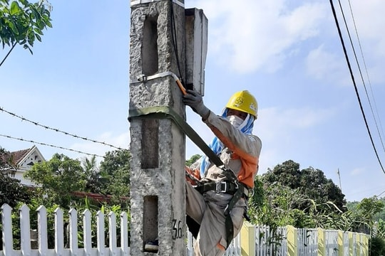 EVNNPC: Đảm bảo cung cấp điện phát triển kinh tế xã hội vừa phòng chống dịch COVID-19