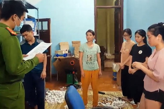 Hà Nội: Triệt phá đường dây sản xuất gần 1 tấn mỹ phẩm giả