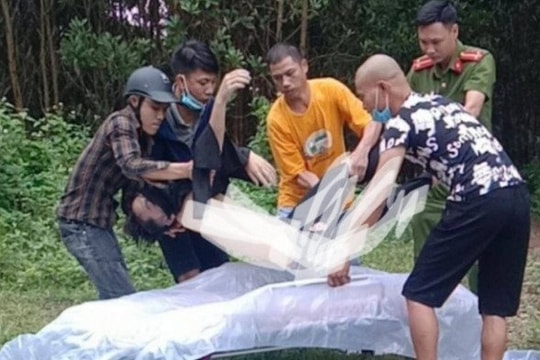 Rủ nhau đi tắm suối, 1 nữ công nhân bị đuối nước tử vong