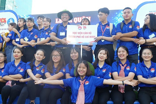 4.000 sinh viên tình nguyện “Tiếp sức mùa thi” năm 2021